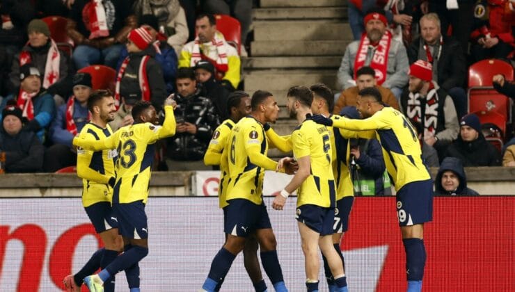 Fenerbahçe, Slavia Prag’ı Deplasmanda 2-1 Mağlup Etti