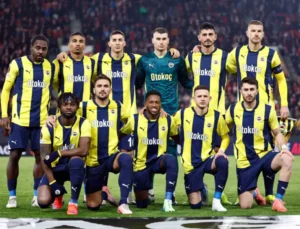 Mourinho’nun Talimatıyla Fenerbahçe’de Kadroda Büyük Değişim! 7 İsimle Yollar Ayrılıyor