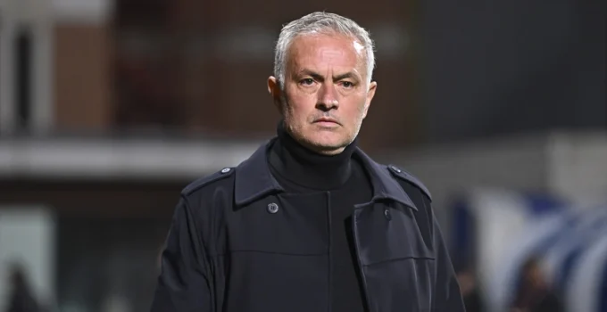 Jose Mourinho’dan Fenerbahçe Açıklaması: “Beni Çok İsteyen Bir Kulübe Evet Dedim”