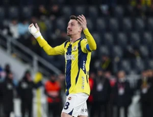 Mert Hakan Yandaş, Fenerbahçe Formasıyla 100. Süper Lig Maçına Çıkmaya Hazırlanıyor